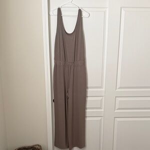 NEW Abercrombie and Fitch lounge